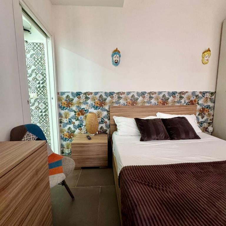 Vista Vesuvio - Double Room with Private Bathroom - 10