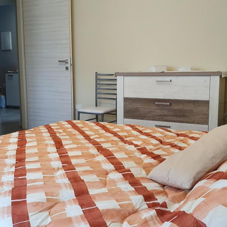 stazione a 500 mt - parcheggio e WiFi - moderno e tranquillo - Bartolino - Two-Bedroom Apartment - 4