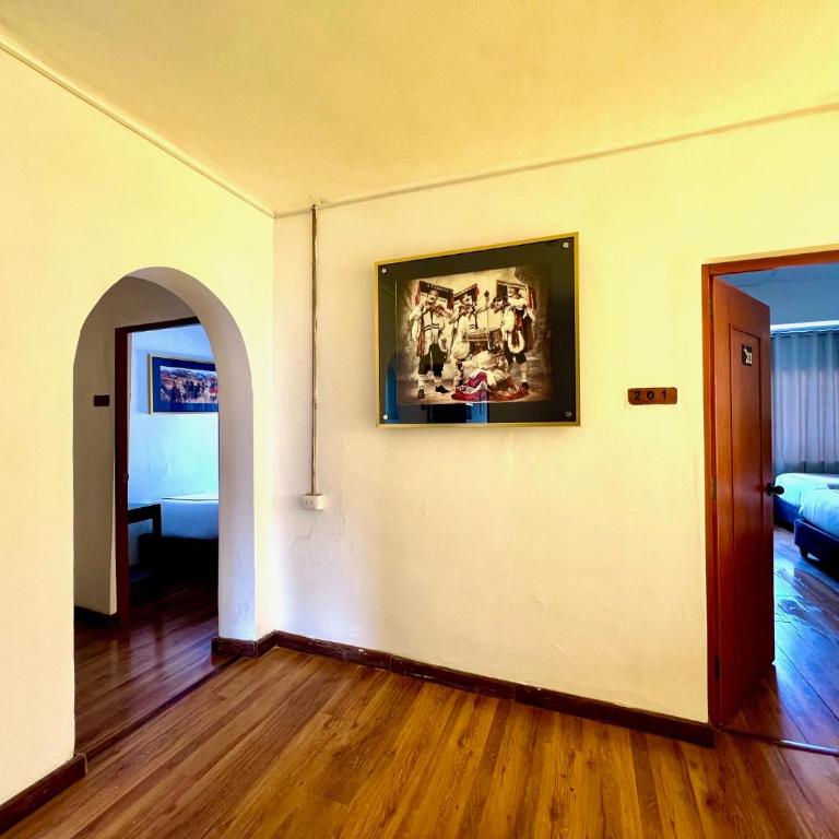 Hostal María Angola - Habitación Cuádruple Estándar - 11