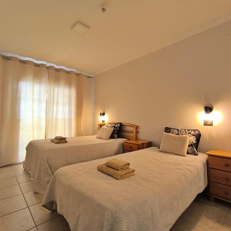 EMILIA - Los Cristianos, heated pool, spacious terrace, fibre net, tv channels - Two-Bedroom Apartment - 12