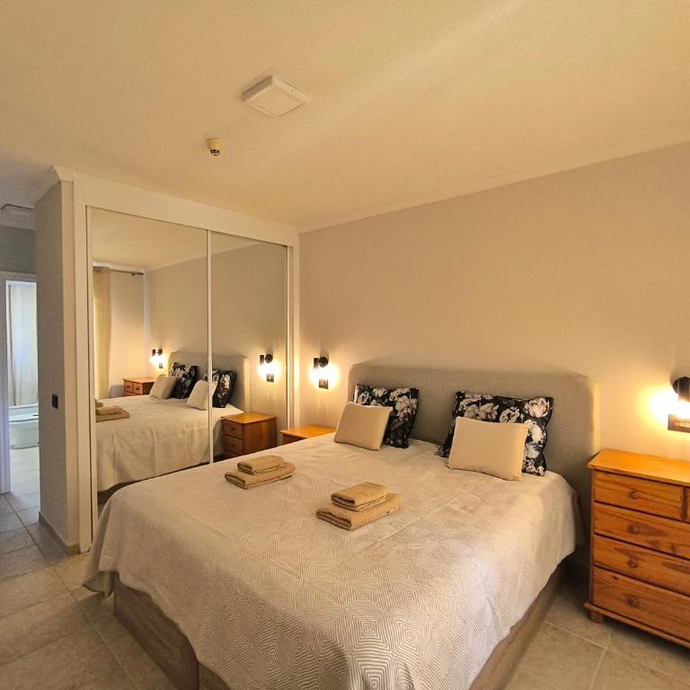 EMILIA - Los Cristianos, heated pool, spacious terrace, fibre net, tv channels - Two-Bedroom Apartment - 9