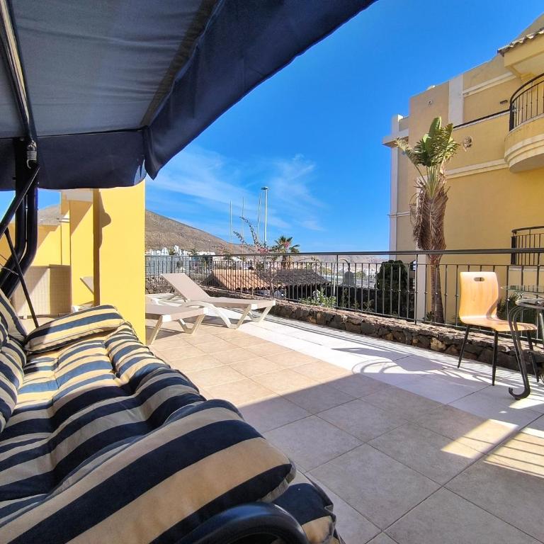 EMILIA - Los Cristianos, heated pool, spacious terrace, fibre net, tv channels - Two-Bedroom Apartment - 4
