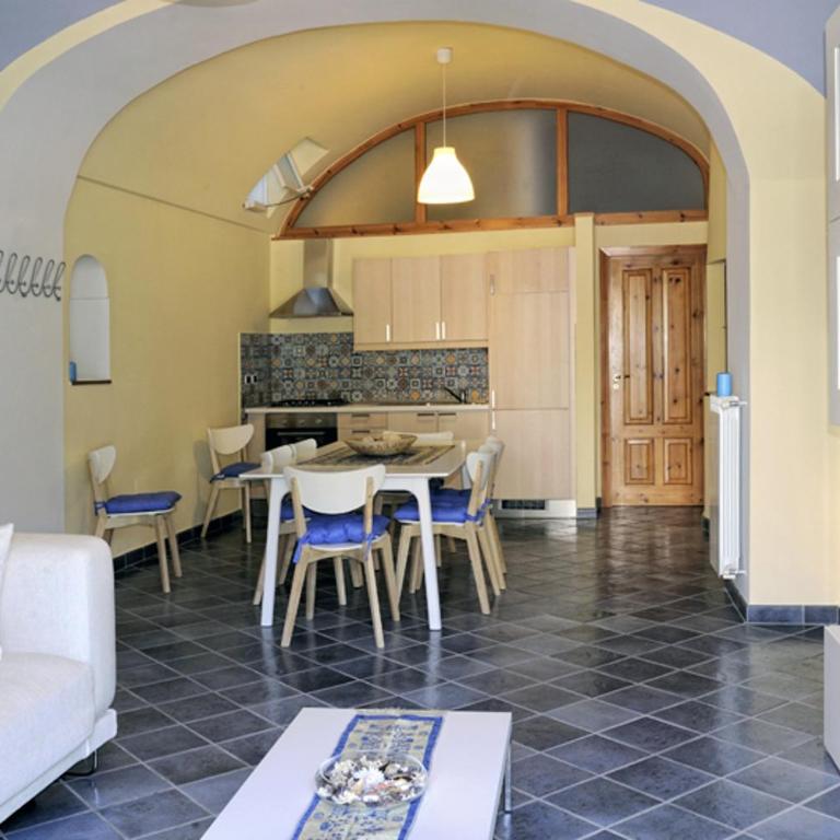 Le Terrazze di Cristina - Appartamento Familiare con 2 Camere da Letto - 2
