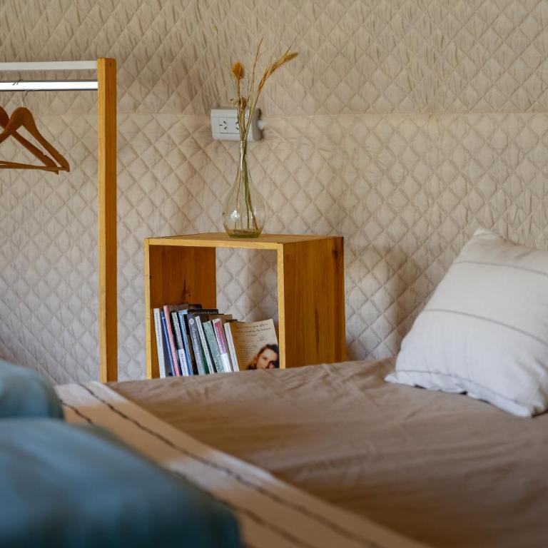 DOMOS GLAMPING Agreste Bahía Rosales - Habitación Cuádruple con vistas al lago - 11