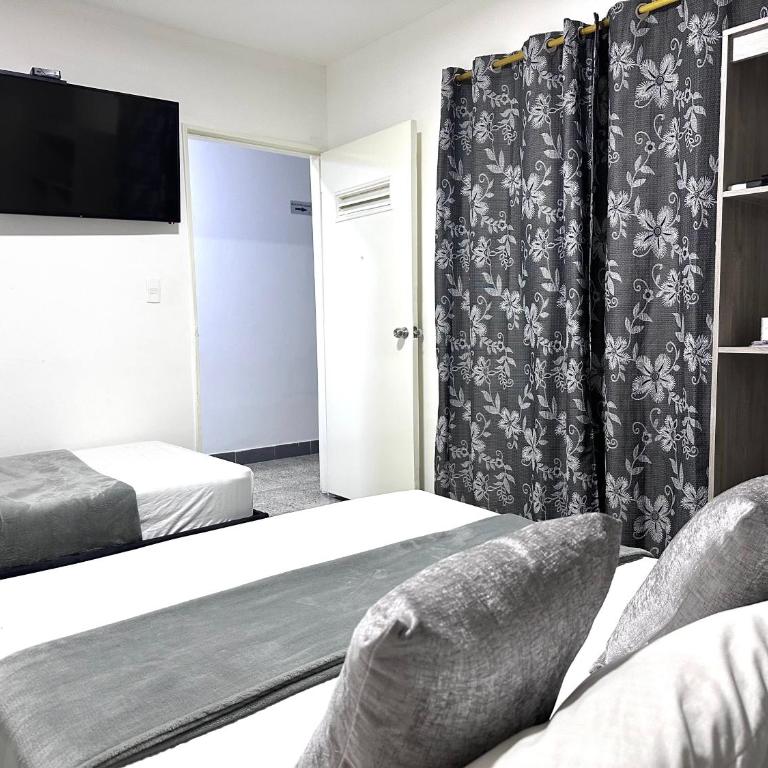 Hotel Guayacanes 70 - Habitación Doble - 17