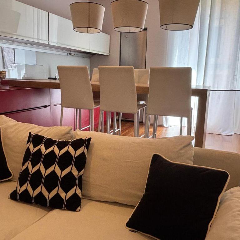 Apple House - Appartamento con 2 Camere da Letto e Balcone - 12