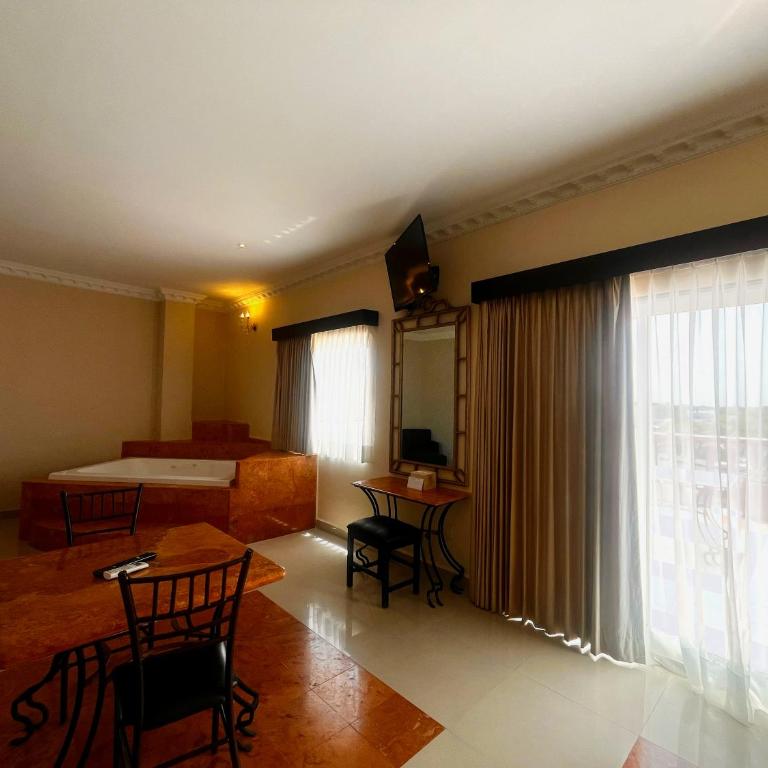 Hotel Palacio Maya - Presidential Suite - 4