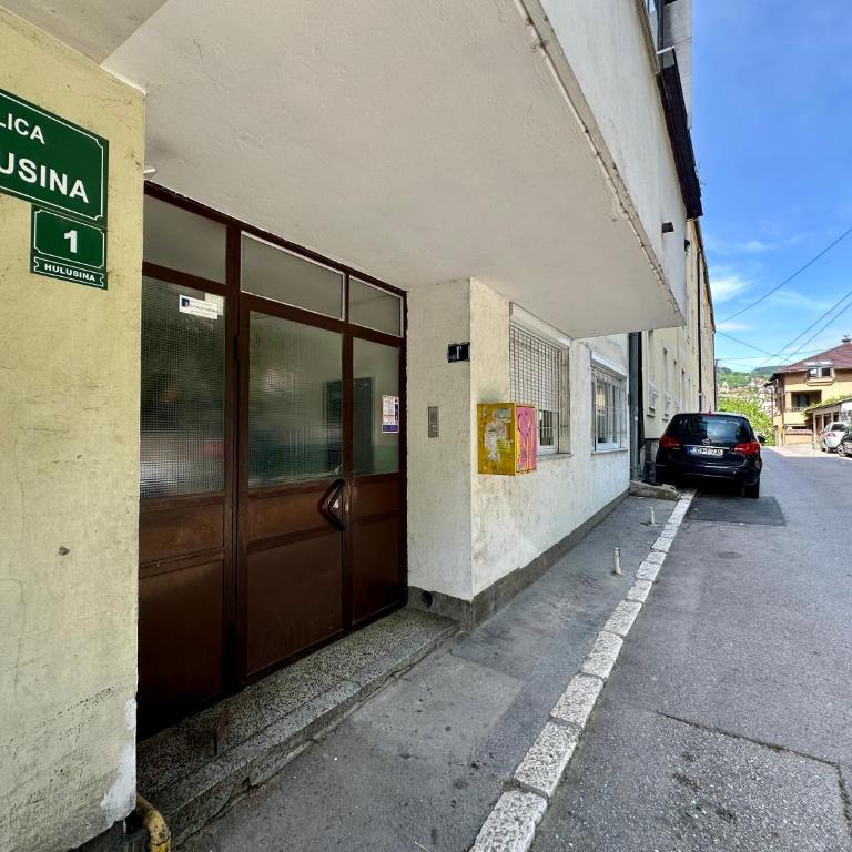 GreyLux Heart of OldTown Sarajevo - Studio Apartment - 32