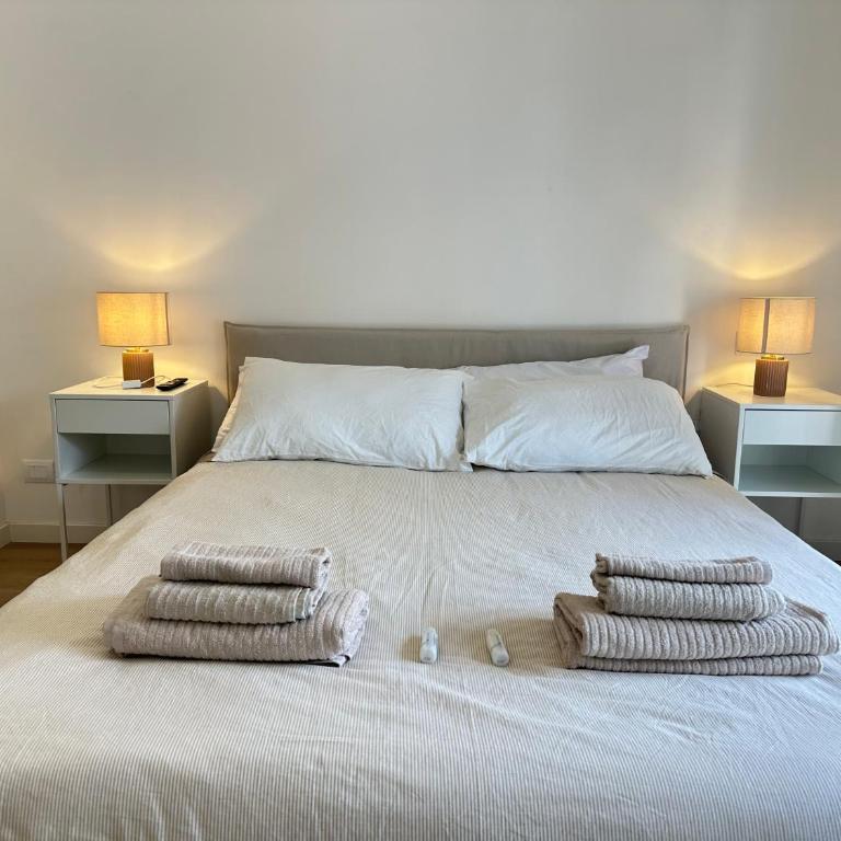 Duomo view - One-Bedroom Apartment - 2