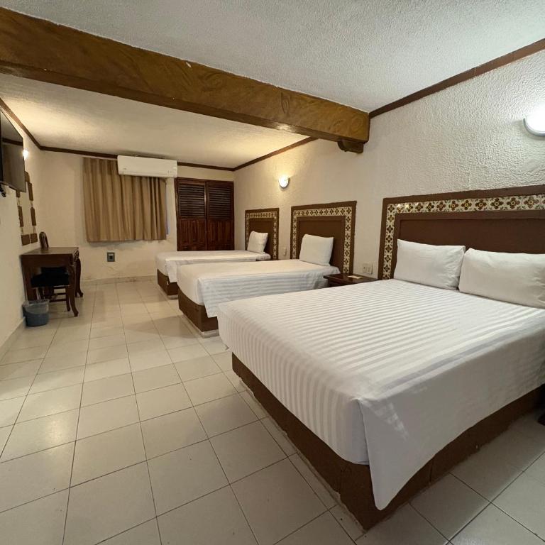 Suites Cancun Center - Habitación Triple Superior - 1