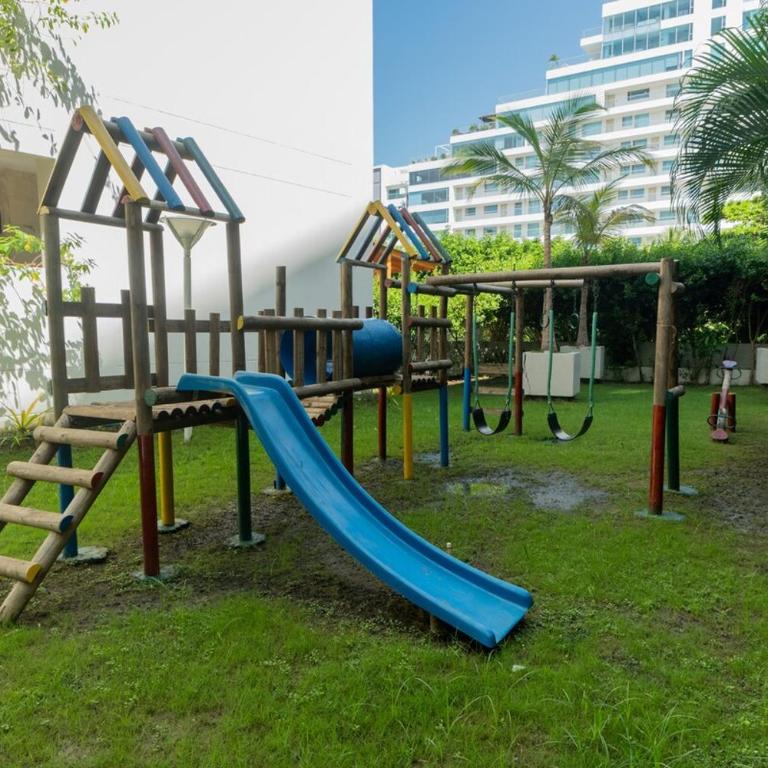 Spacious 2 bedroom beachfront apt Morros Vitri with balcony - Apartamento de 1 dormitorio - 23