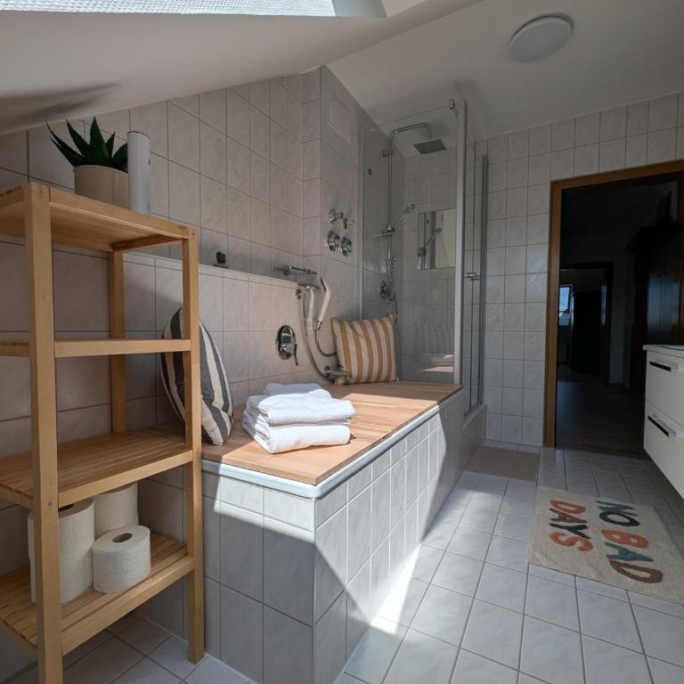 Gemütlich wohnen mit toller Aussicht - Apartment mit 2 Schlafzimmern - 14