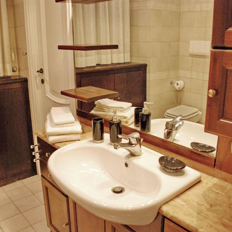 Tridente Storico Suites - Apartment with Balcony - 57