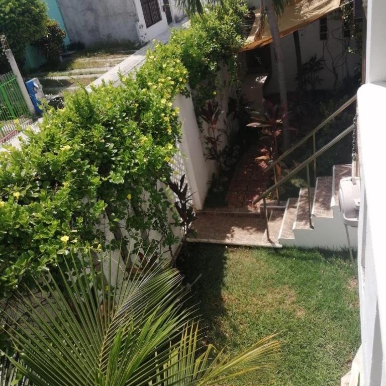 Lovely studio centric private balcon fast internet - Apartamento de 1 dormitorio - 8