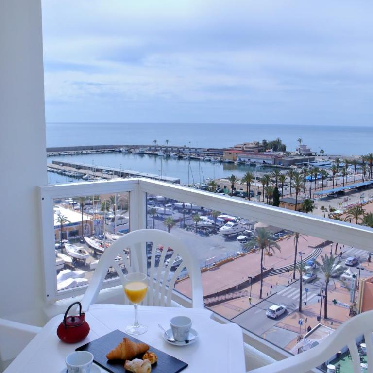 Hotel Apartamentos Pyr Fuengirola - Apartamento 1 dormitorio con vistas al mar y terraza - 4