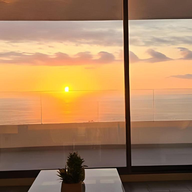 Exclusivo departamento tres dormitorios, capacidad 6 personas, excelente vista al mar para disfrutar de las puestas de sol - Apartamento - 25
