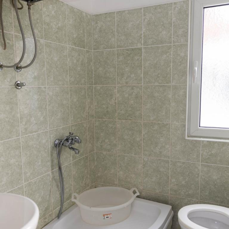 Villa Duraku - Deluks Dvokrevetna Soba sa Bračnim Krevetom i Balkonom - 6