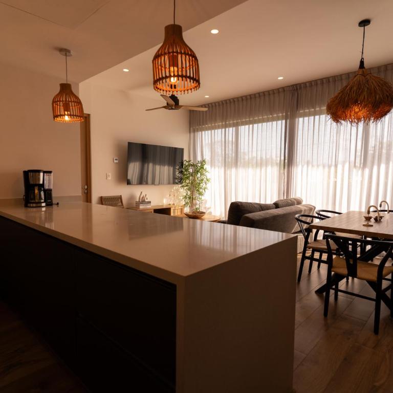Espectacular Apartamento 1Bdr en maravillosa zona By Yeah - Apartamento de 1 Dormitorio con balcón y vistas a la ciudad - 3