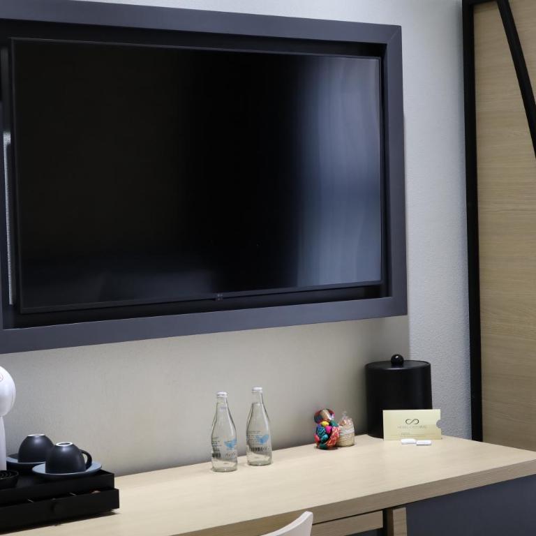 Hotel Catedral - Deluxe Double Room - 5