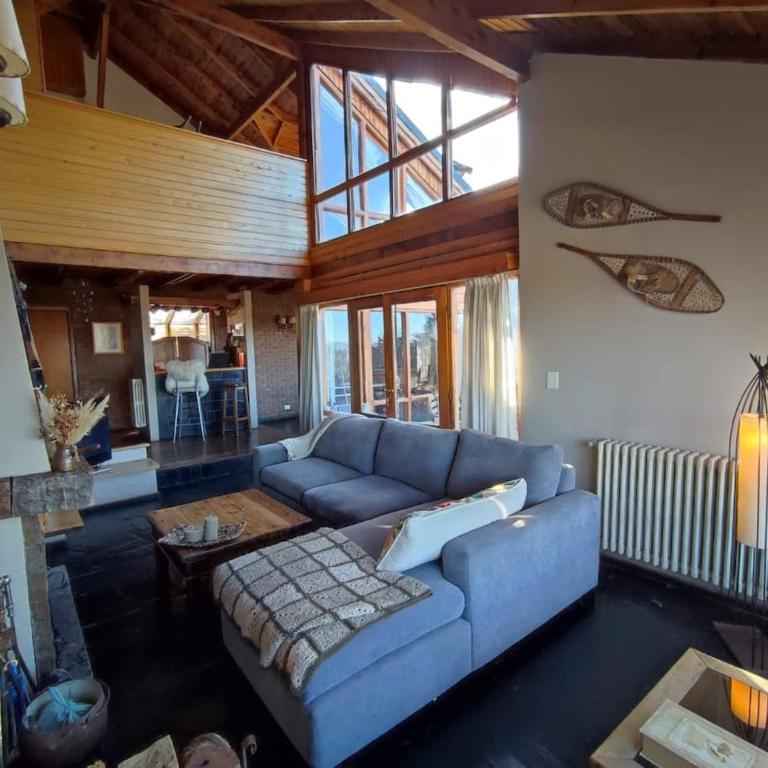 Casa Suiza, panoramic view of the lake, mountains and city ! - Chalet Superior - 7