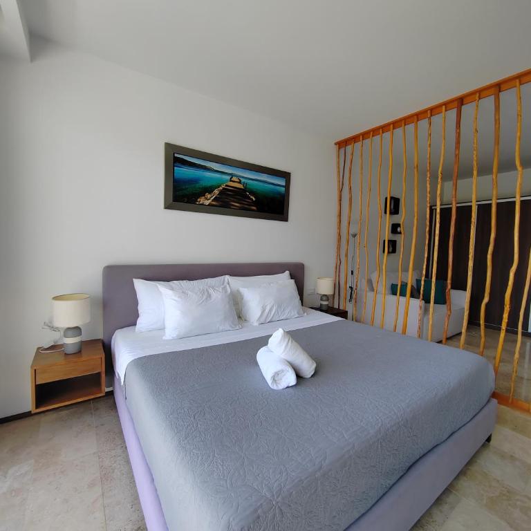Modernos Estudios a pasos De La 5ta Av Pool view - By Yeah - Apartment with Balcony - 23