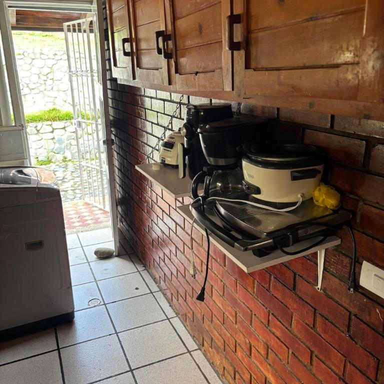 Accommodation Cabin Lake Calima Spectacular Court - One-Bedroom House - 5