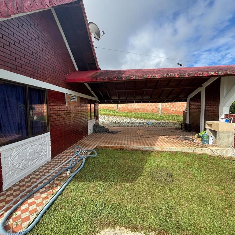 Accommodation Cabin Lake Calima Spectacular Court - Casa con 1 dormitorio - 25