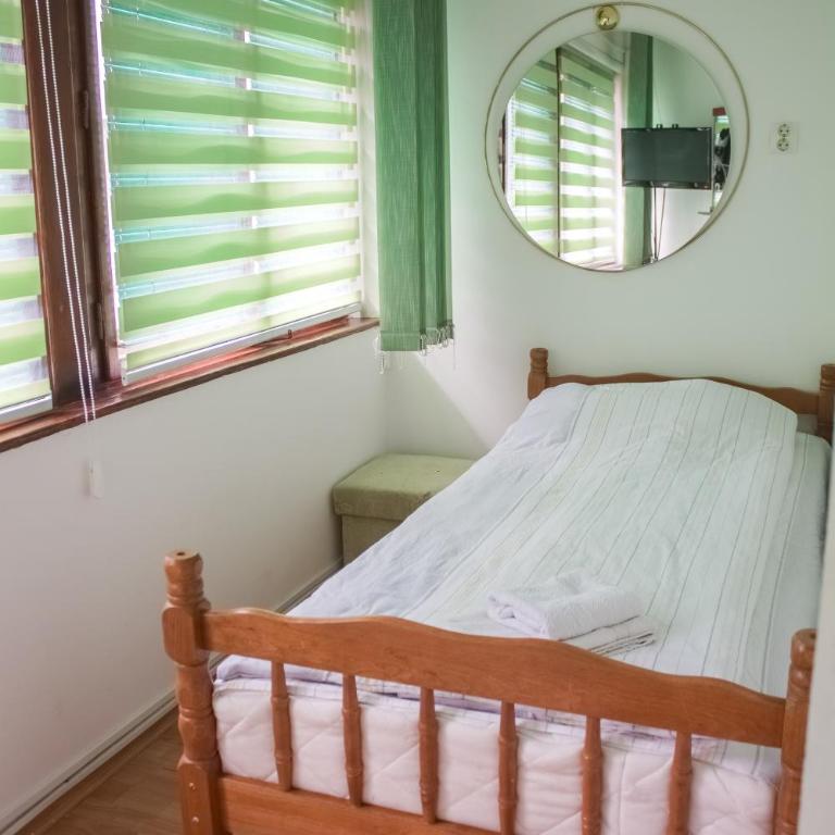 Pink Houdini Home - Economy Single Room - 12