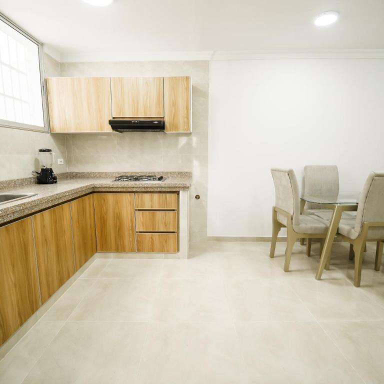 Apartamentos cerca al mar Rodadero VIlla Dely - Apartamento de 2 dormitorios - 4