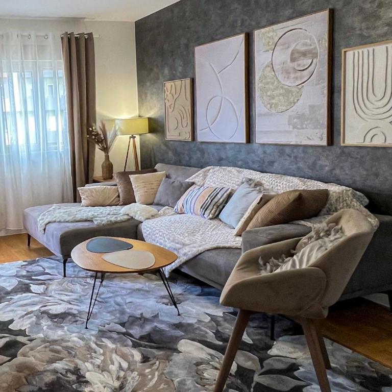WH - Urban Nest Central Point - One-Bedroom Apartment with Balcony - 4