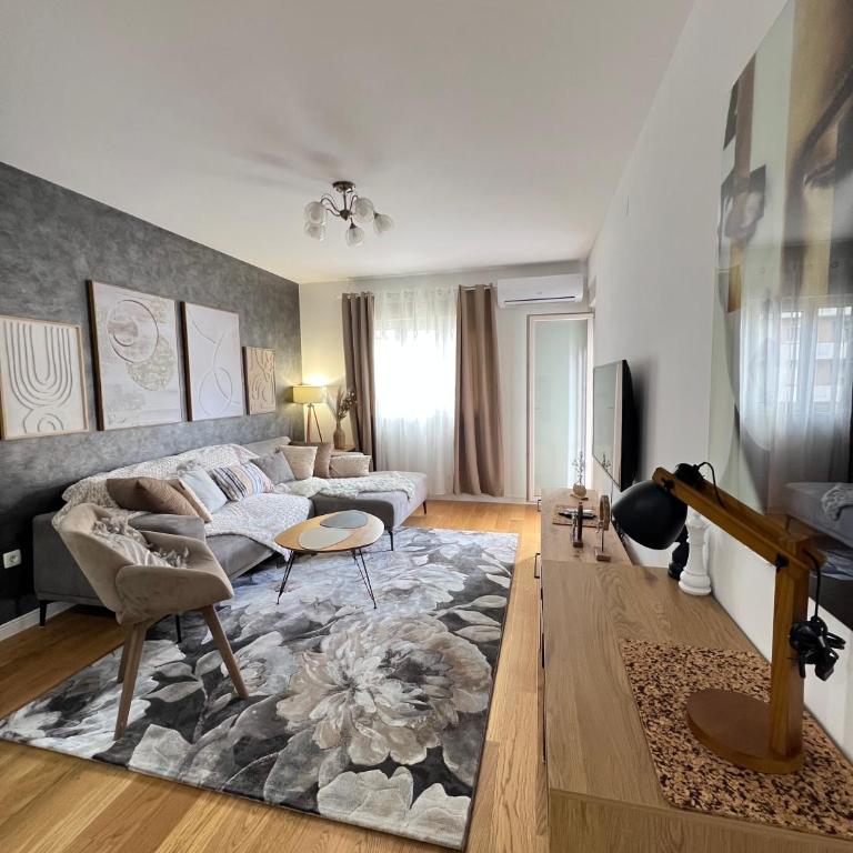 WH - Urban Nest Central Point - One-Bedroom Apartment with Balcony - 18
