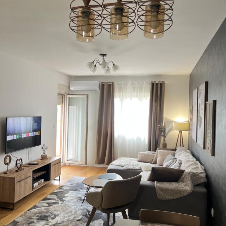 WH - Urban Nest Central Point - One-Bedroom Apartment with Balcony - 20
