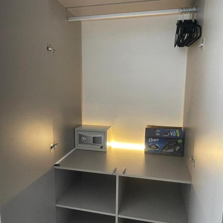 Modern apartment near the airport - Studio - 7