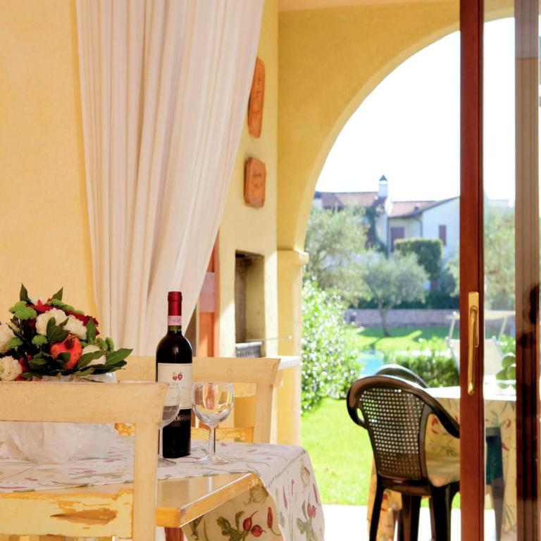 Cozy Garden Flat by Lake - One-Bedroom Apartment - 36