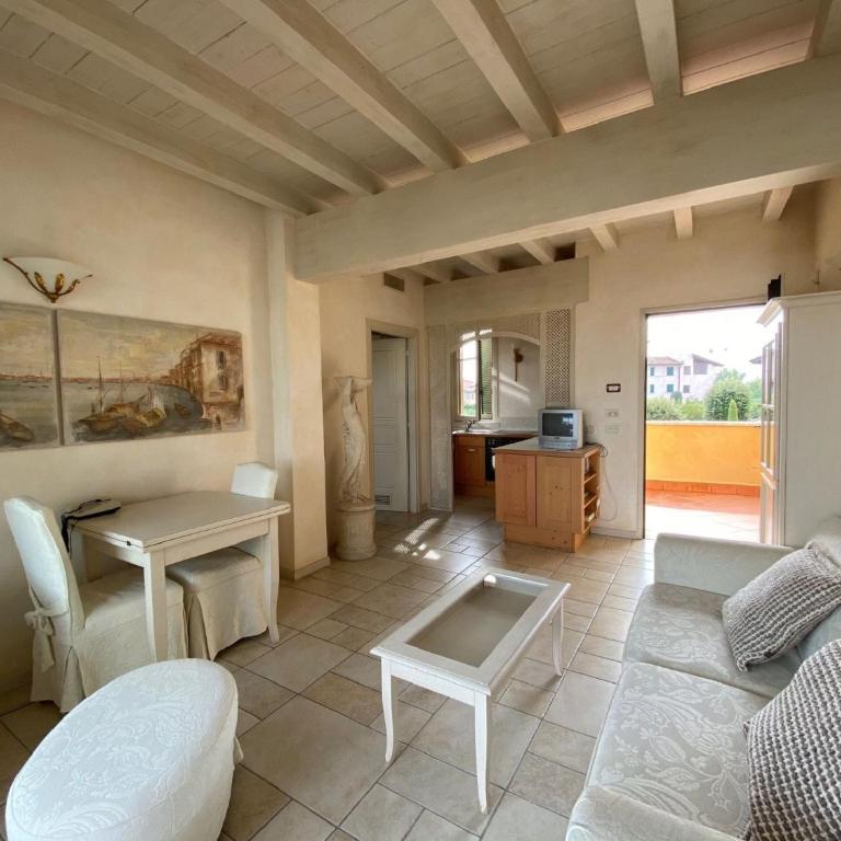 Apartment near Lake Garda with Pool - Appartamento con 1 Camera da Letto - 2