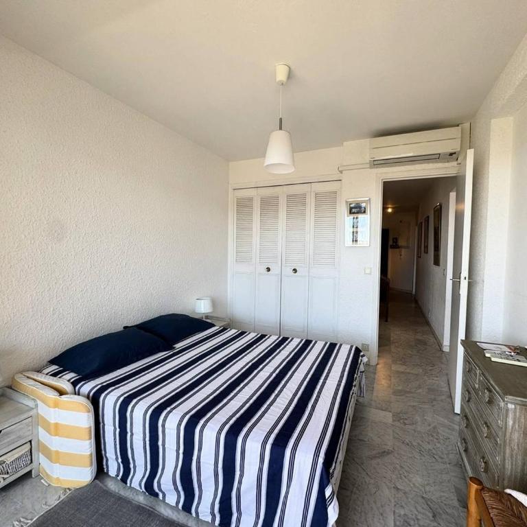 Charmant appartement avec parking et A/C proche plage - FR-1-100-357 - Apartment - 13