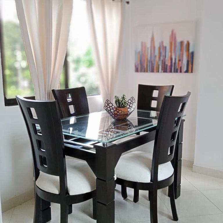 Apartamento renovado parque La Floresta, reserva minimo de 21 dias - Two-Bedroom Apartment - 6