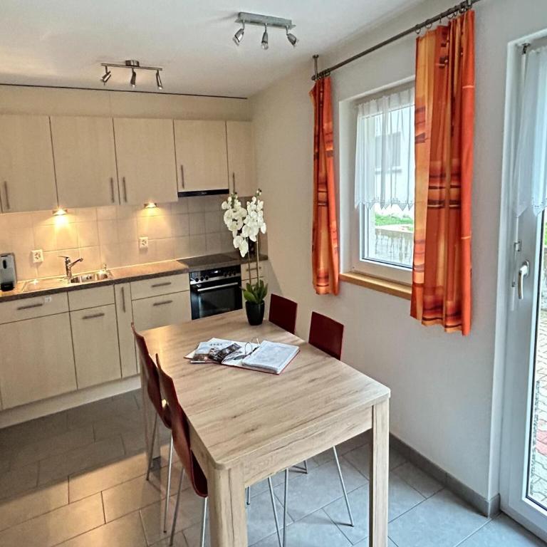 Älpi Retreat by Saas Grund - Apartment mit 2 Schlafzimmern - 5