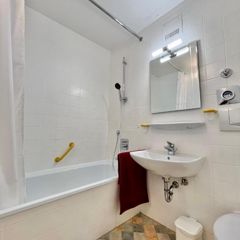 Alpenrose B7 Montana Haus - Apartment mit 1 Schlafzimmer und Balkon - 17