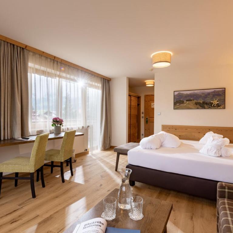 Alpen Glück Hotel Kirchberger Hof - Familienzimmer (2 Erwachsene + 2 Kinder) - 6