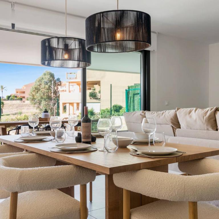 Casa Oasis Estepona Garden & BBQ - Three-Bedroom Apartment - 7