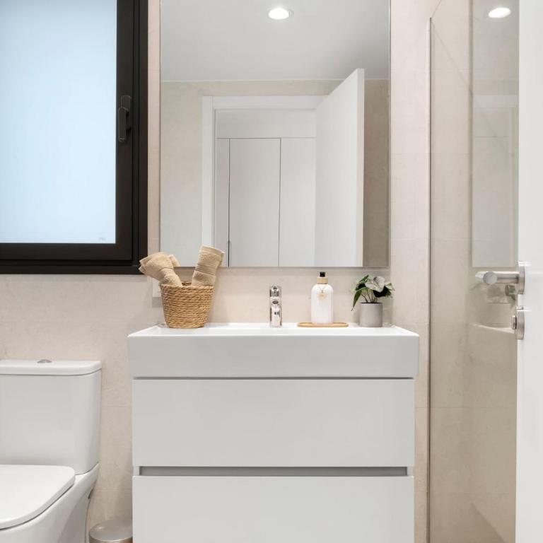 Casa Vanian Gardens - Two-Bedroom Apartment - 12