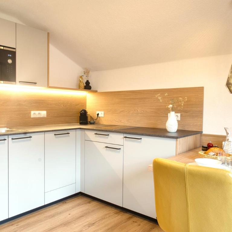 Apartment MarLen - Apartment mit 1 Schlafzimmer, Balkon und Bergblick - 16