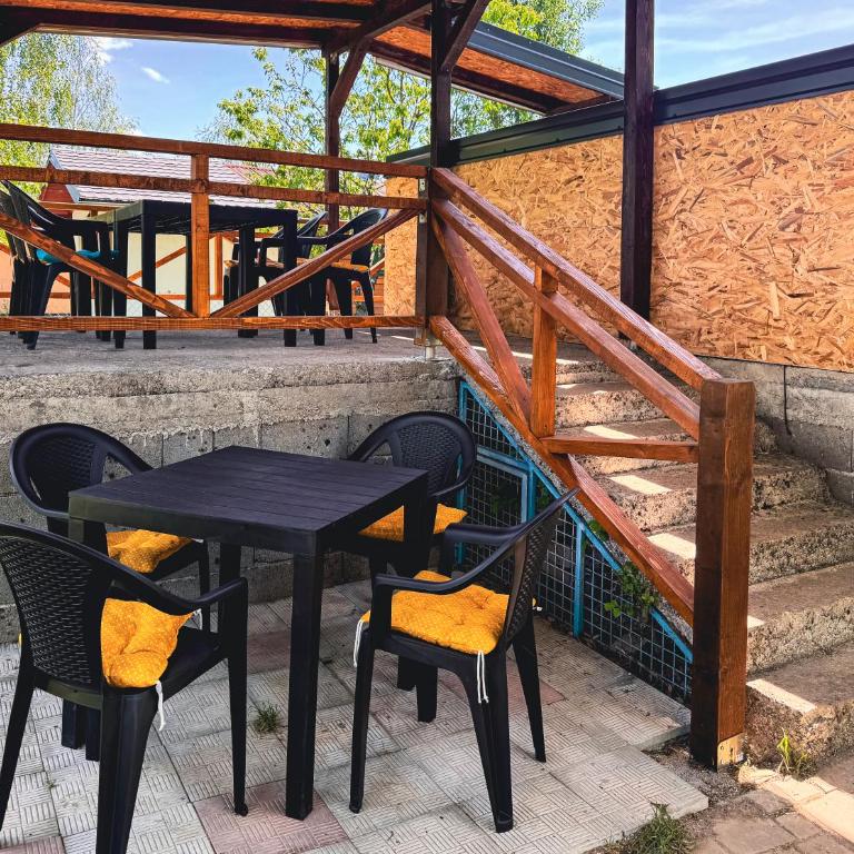 Guest House Seka - Three-Bedroom House - 16