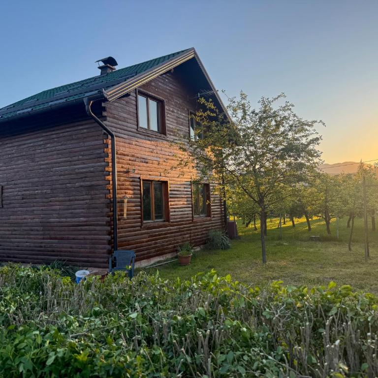 Guest House Seka - Three-Bedroom House - 2