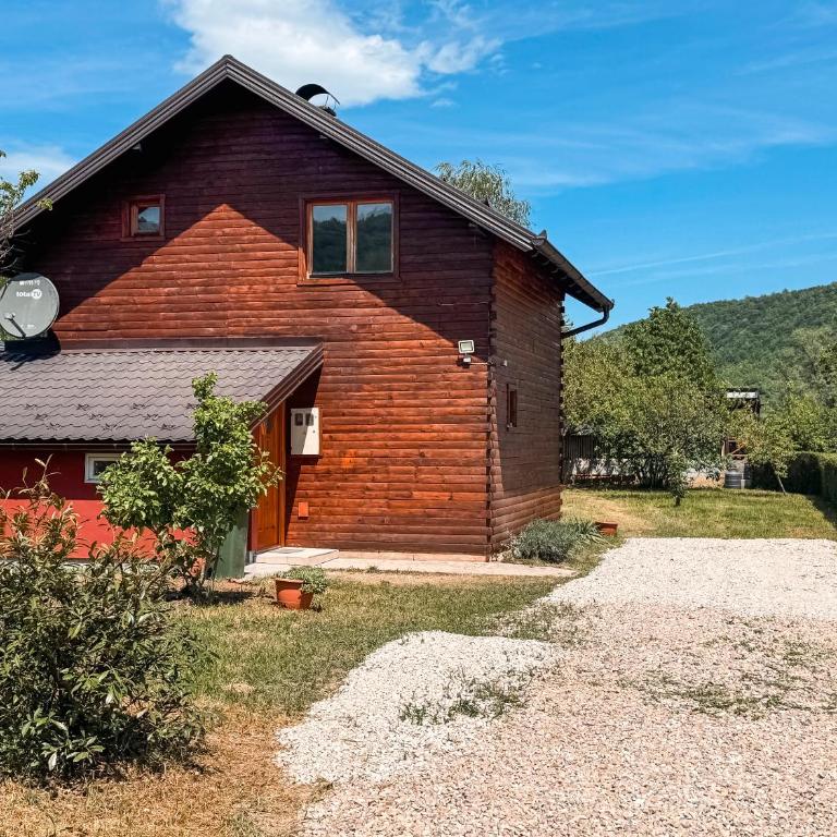 Guest House Seka - Three-Bedroom House - 3