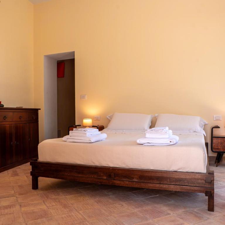 Villa Amoroso - Ospitalità Mediterranea - Camera Matrimoniale con Terrazza - 1