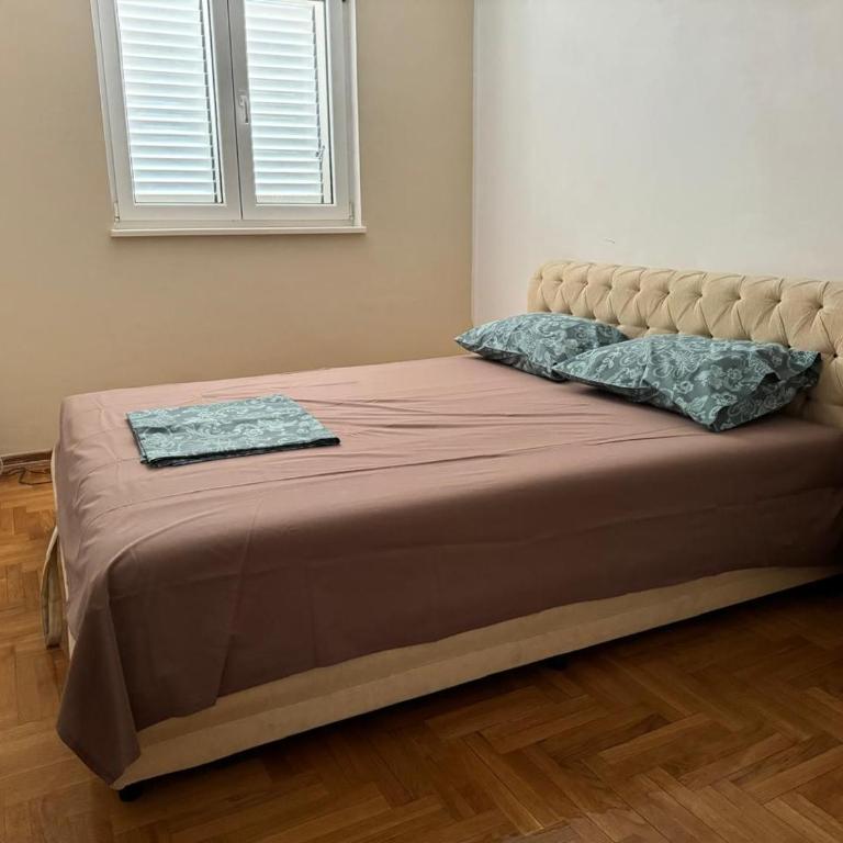 MonteBudva - One-Bedroom Apartment with Balcony - 8