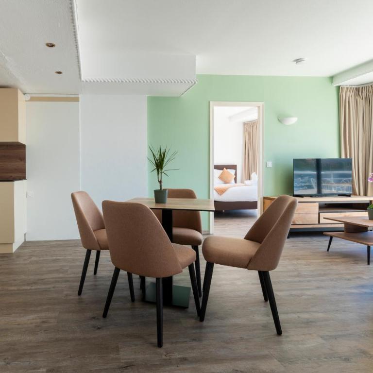 Résidence Cap Winston - Appartement 2 Chambres avec Terrasse et Vue sur la Mer - 4
