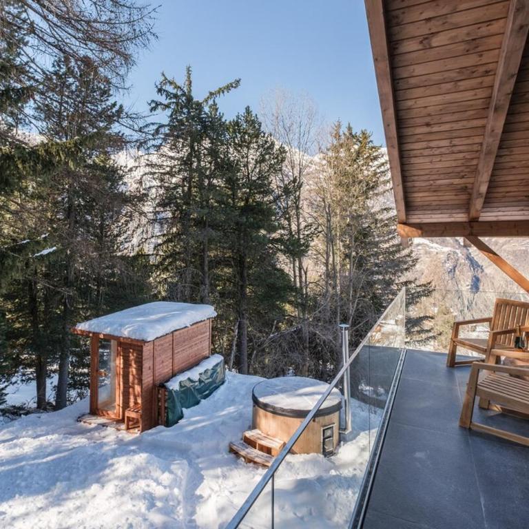 Luxury chalet with panoramic views, sauna, hot tub & cinema - Chalet - 9